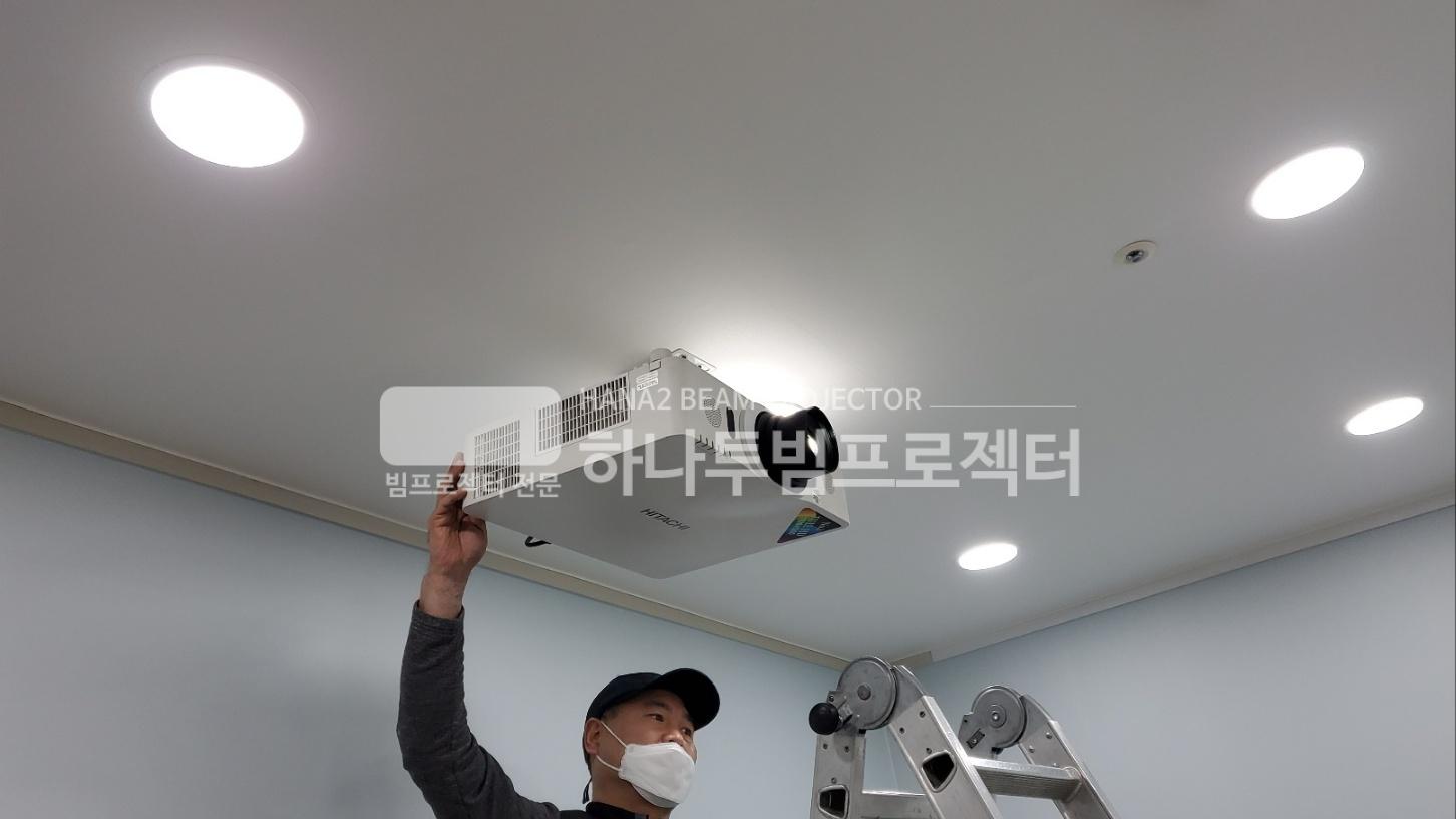 /user/h/hanabimpr/editor/2302/2c3cca600dfb6c30551596b96f88b983_1676355847_0932.jpg 이미지크게보기
