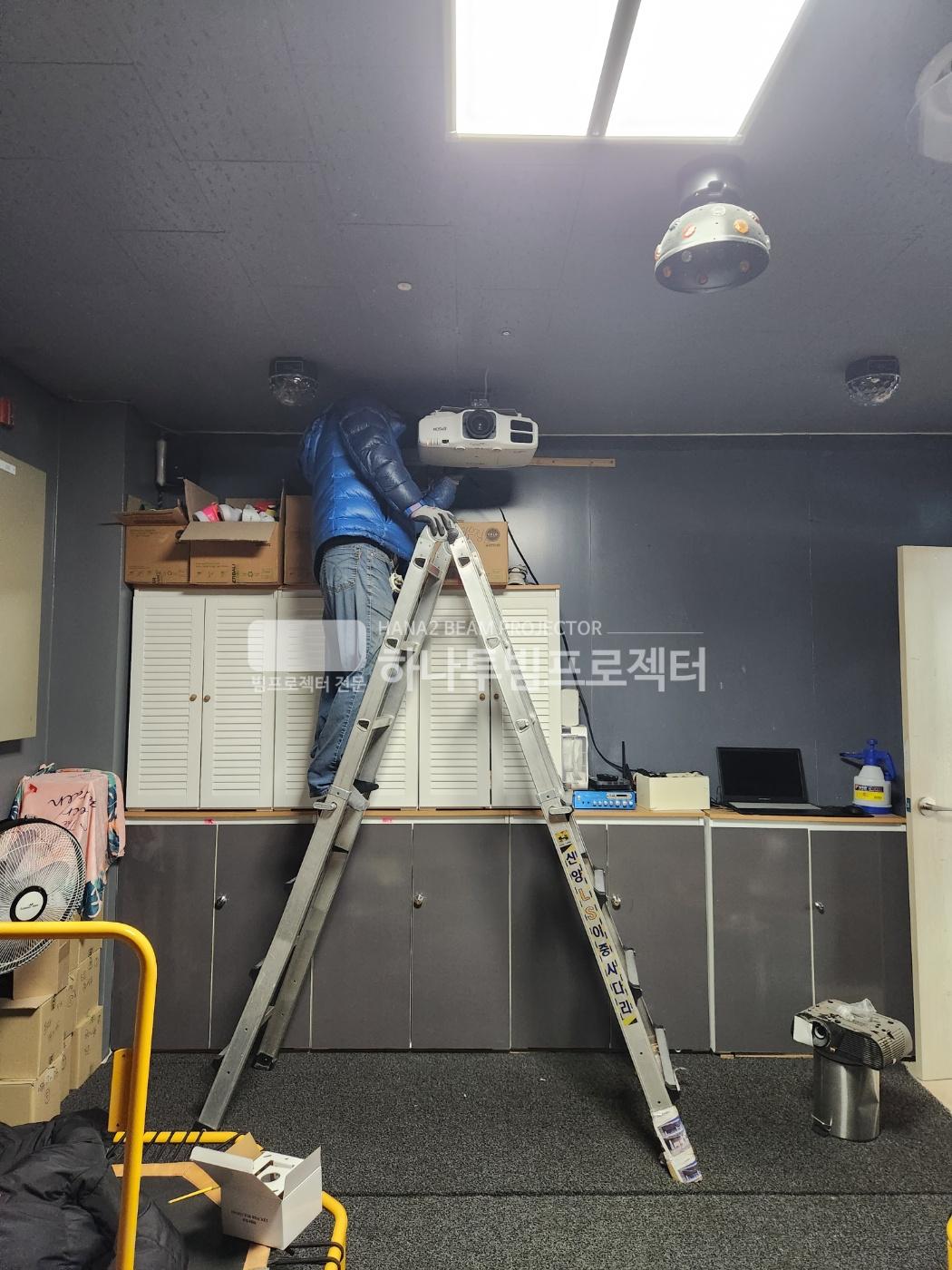 /user/h/hanabimpr/editor/2302/2c3cca600dfb6c30551596b96f88b983_1676357724_8863.jpg 이미지크게보기